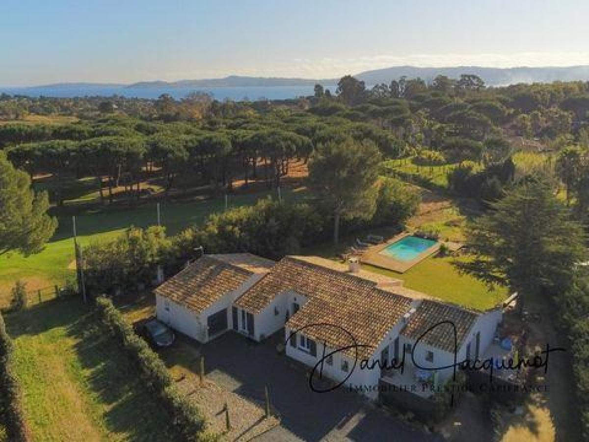 Picture of Home For Sale in Grimaud, Cote d'Azur, France