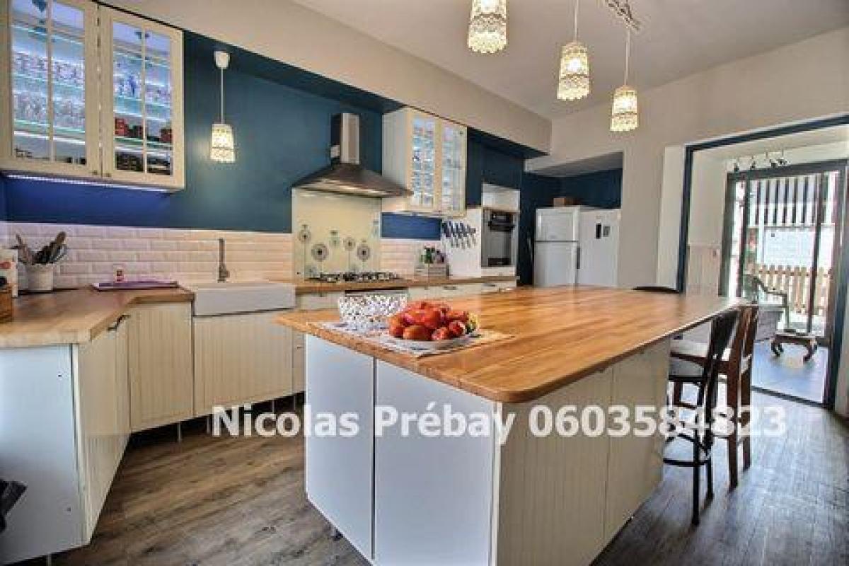 Picture of Home For Sale in Angerville, Centre, France