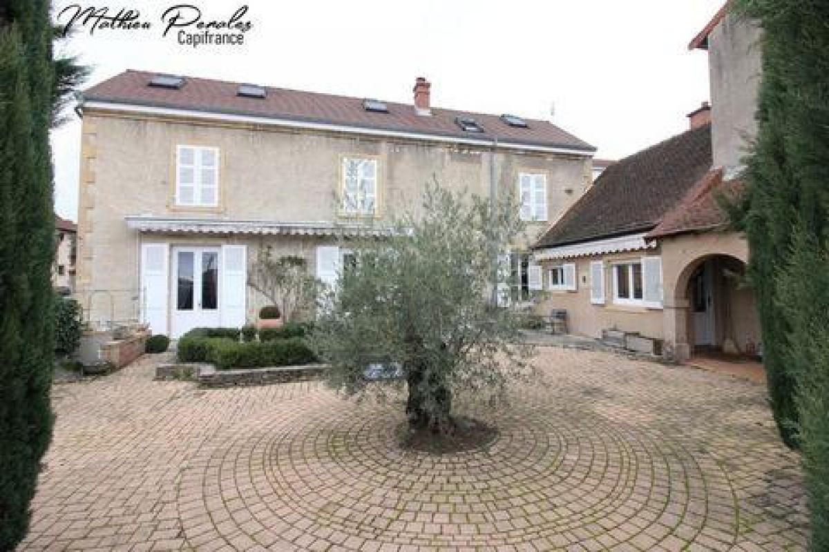 Picture of Home For Sale in Digoin, Bourgogne, France