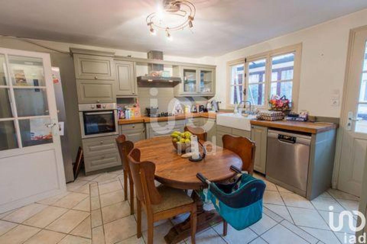 Picture of Home For Sale in Loury, Centre, France