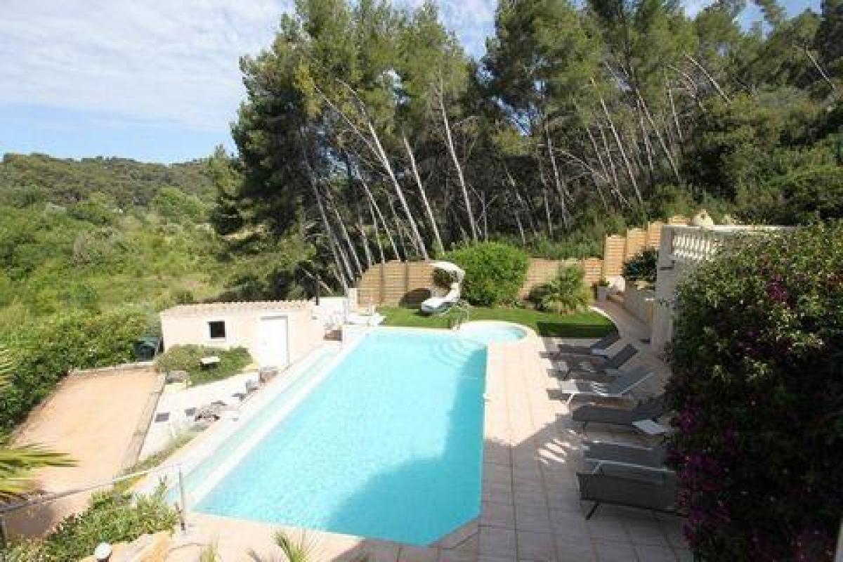 Picture of Home For Sale in SANARY SUR MER, Cote d'Azur, France