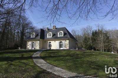 Home For Sale in Amilly, France