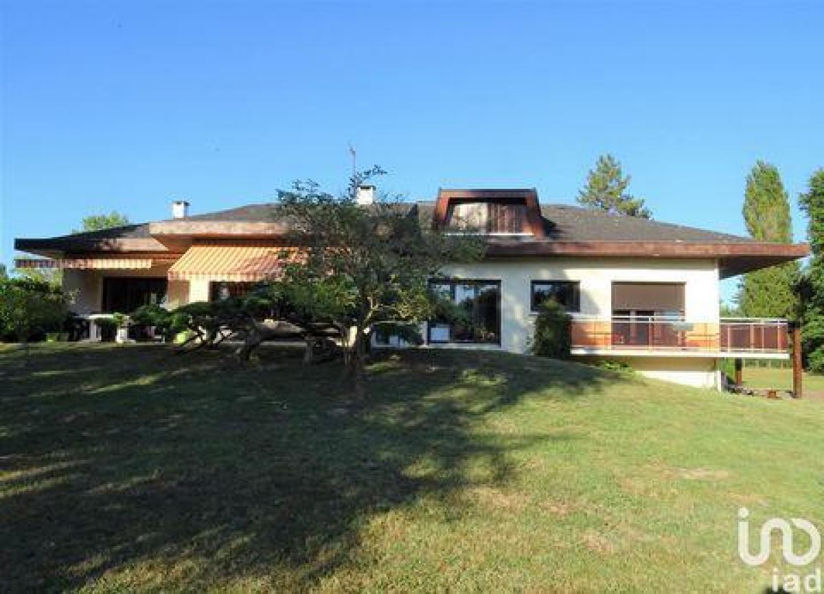 Picture of Home For Sale in Tartas, Aquitaine, France