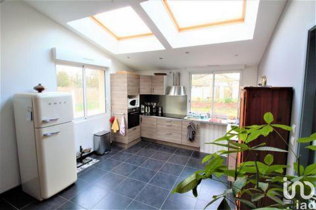 Picture of Home For Sale in Combourg, Bretagne, France