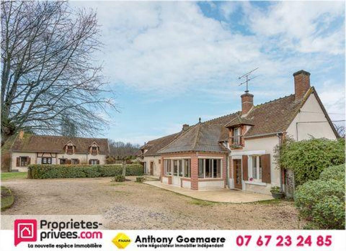 Picture of Home For Sale in Langon, Centre, France