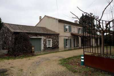 Home For Sale in Le Thor, France