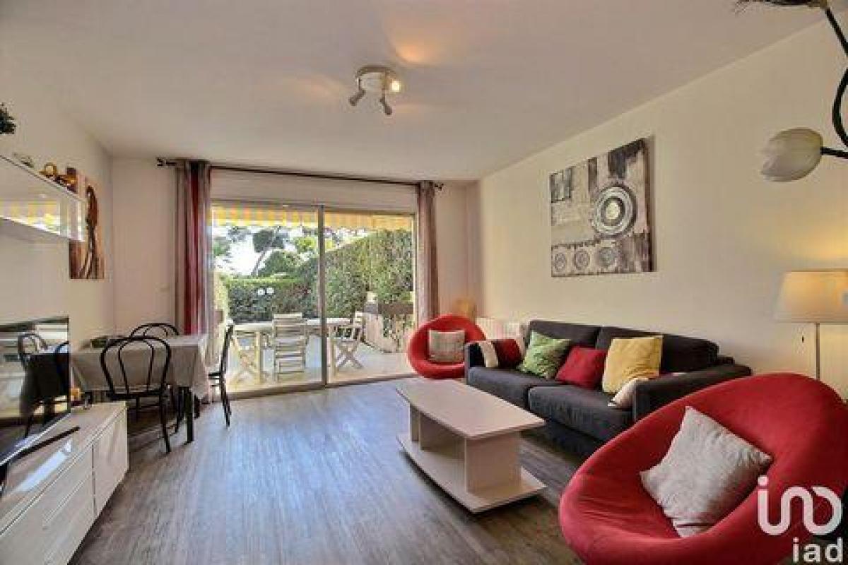 Picture of Condo For Sale in Bandol, Cote d'Azur, France