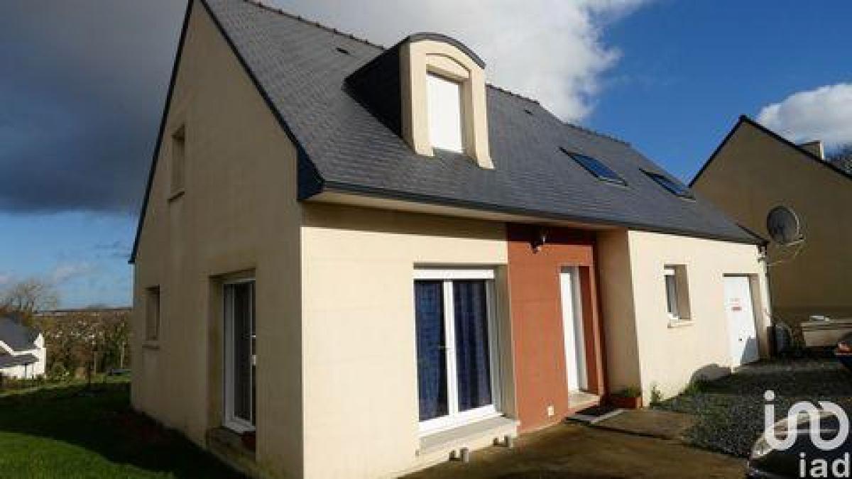 Picture of Home For Sale in Lannion, Bretagne, France