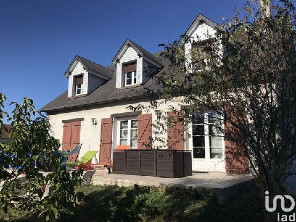 Picture of Home For Sale in Beaugency, Centre, France
