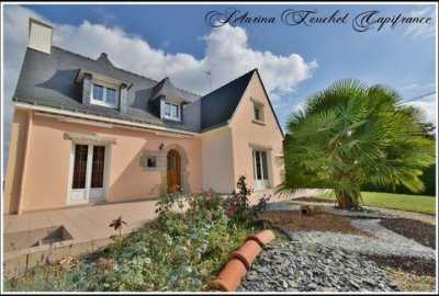 Home For Sale in Carentoir, France