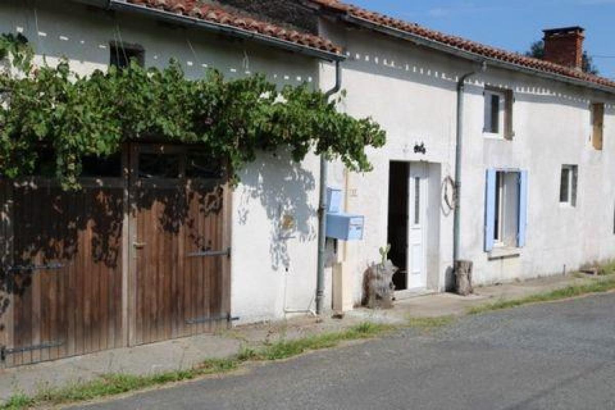 Picture of Home For Sale in Luchapt, Poitou Charentes, France