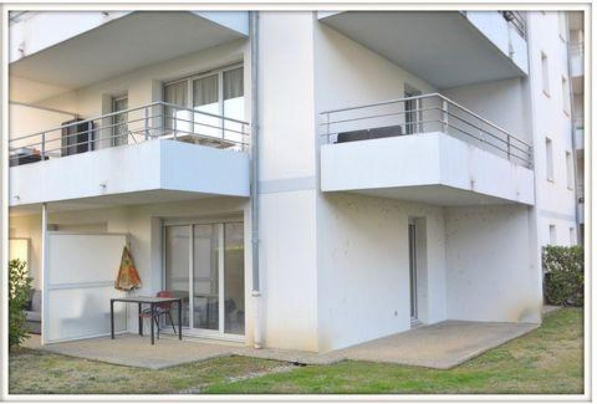 Picture of Condo For Sale in Agen, Aquitaine, France