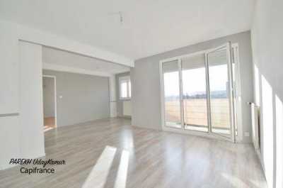 Condo For Sale in Sens, France