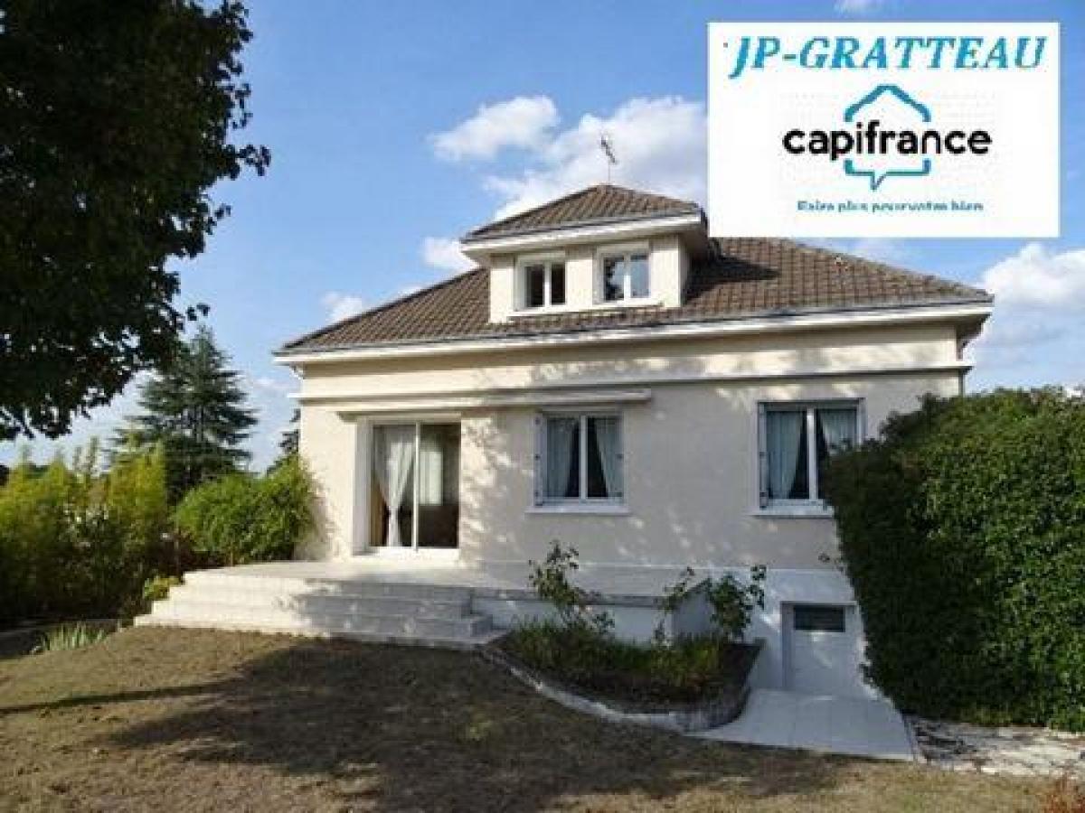 Picture of Home For Sale in Chatellerault, Poitou Charentes, France