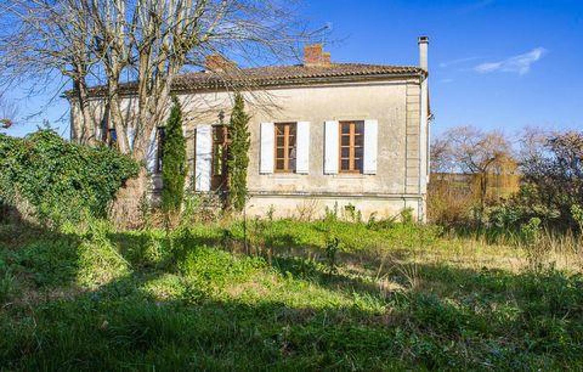 Picture of Home For Sale in Langon, Centre, France