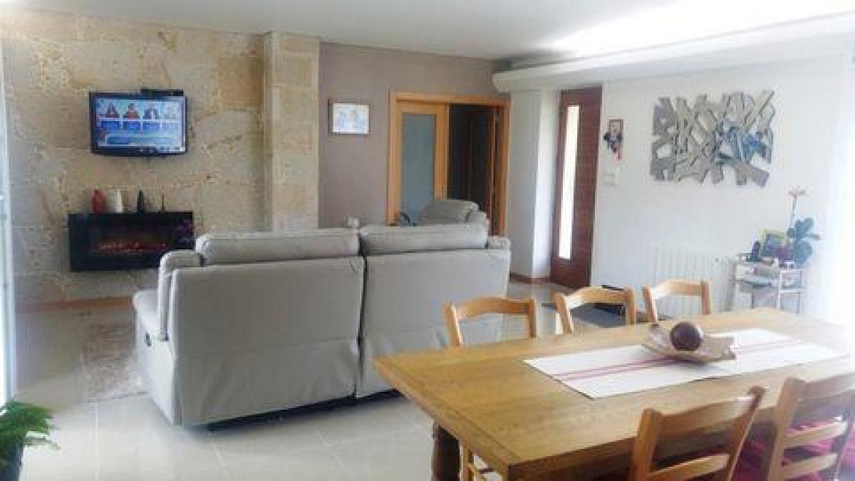 Picture of Home For Sale in Baud, Bretagne, France