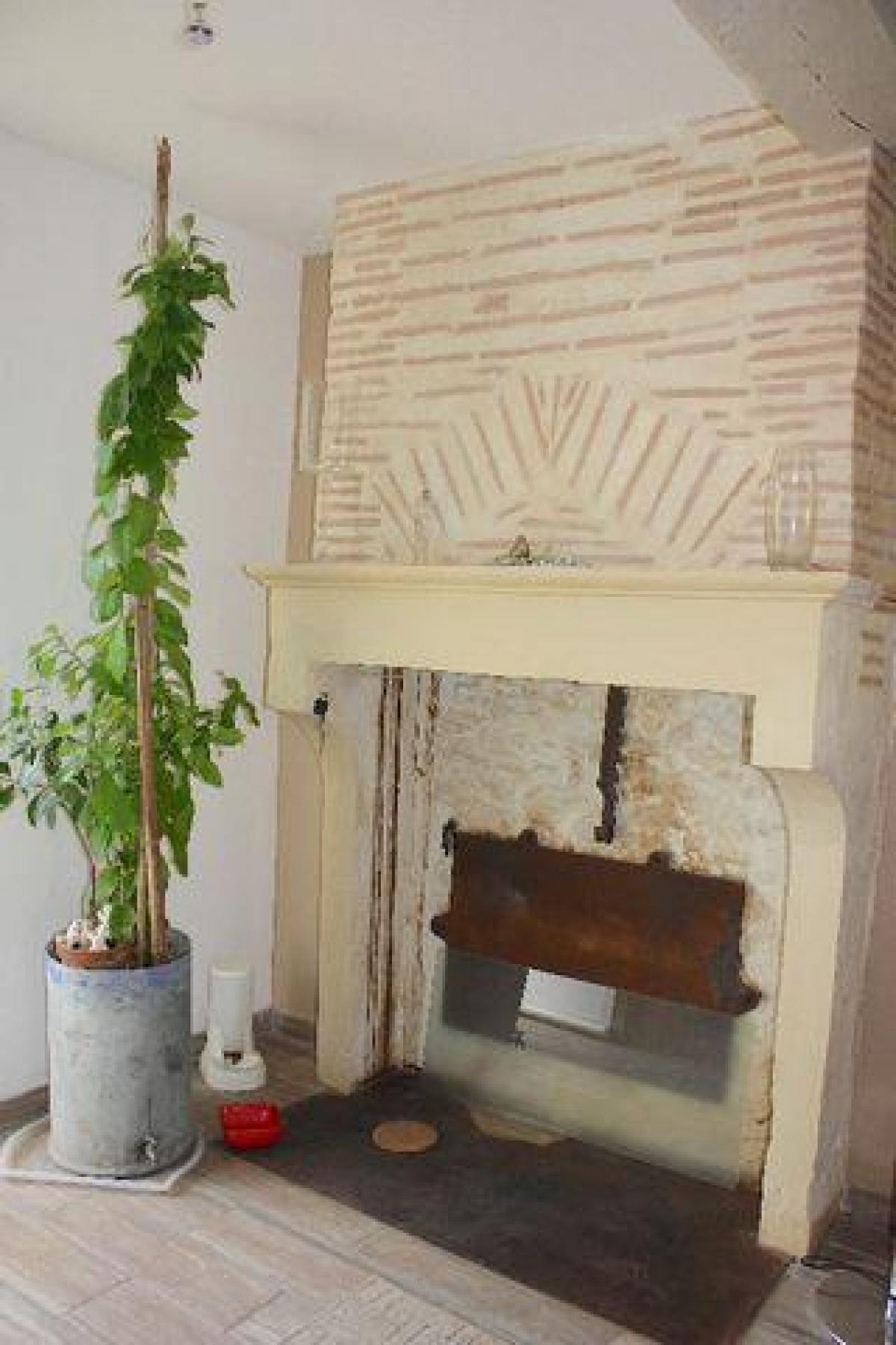 Picture of Home For Sale in Bazas, Aquitaine, France