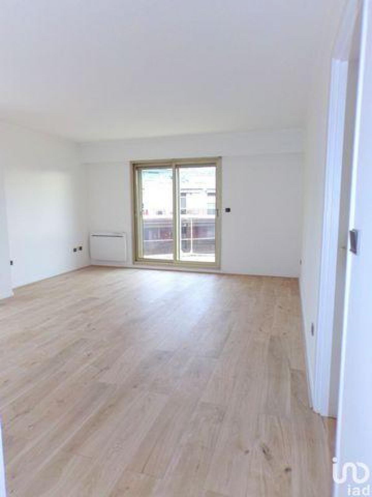 Picture of Apartment For Sale in Le Cannet, Cote d'Azur, France