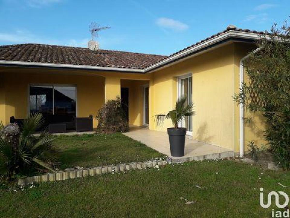 Picture of Home For Sale in Pouillon, Aquitaine, France