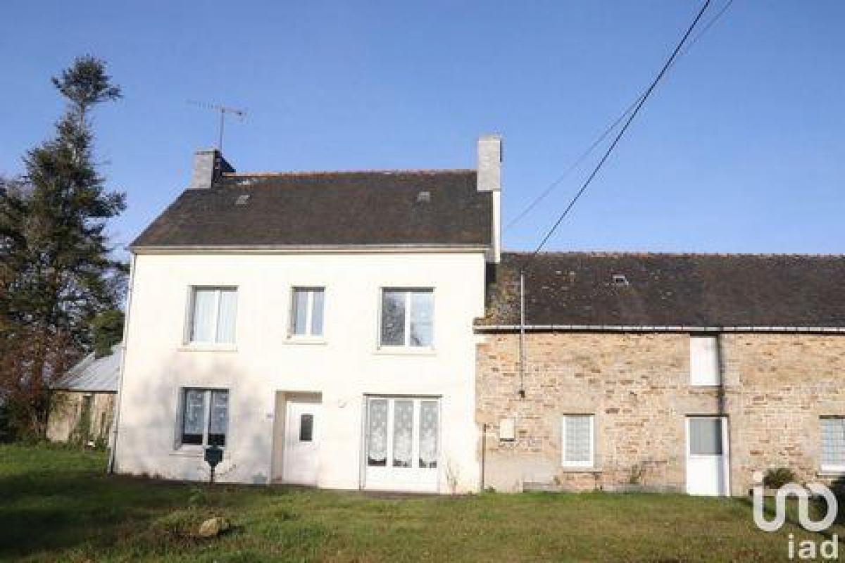 Picture of Home For Sale in Plessala, Cotes D'Armor, France