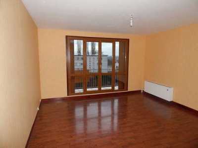 Condo For Sale in Sens, France