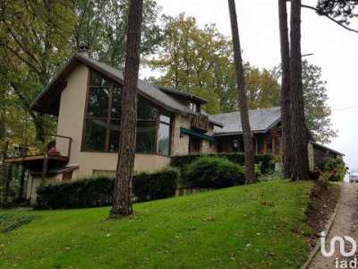 Home For Sale in Sens, France