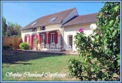 Home For Sale in Sens, France