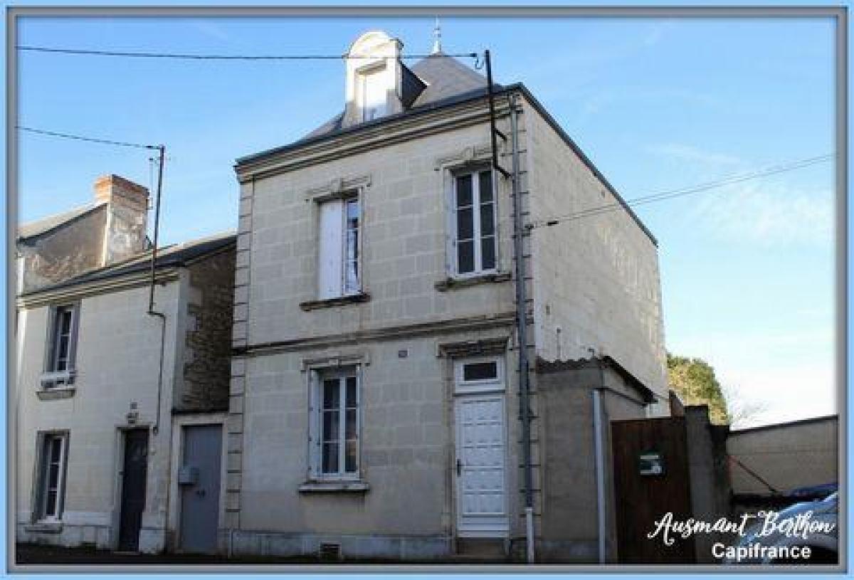 Picture of Home For Sale in Chatellerault, Poitou Charentes, France