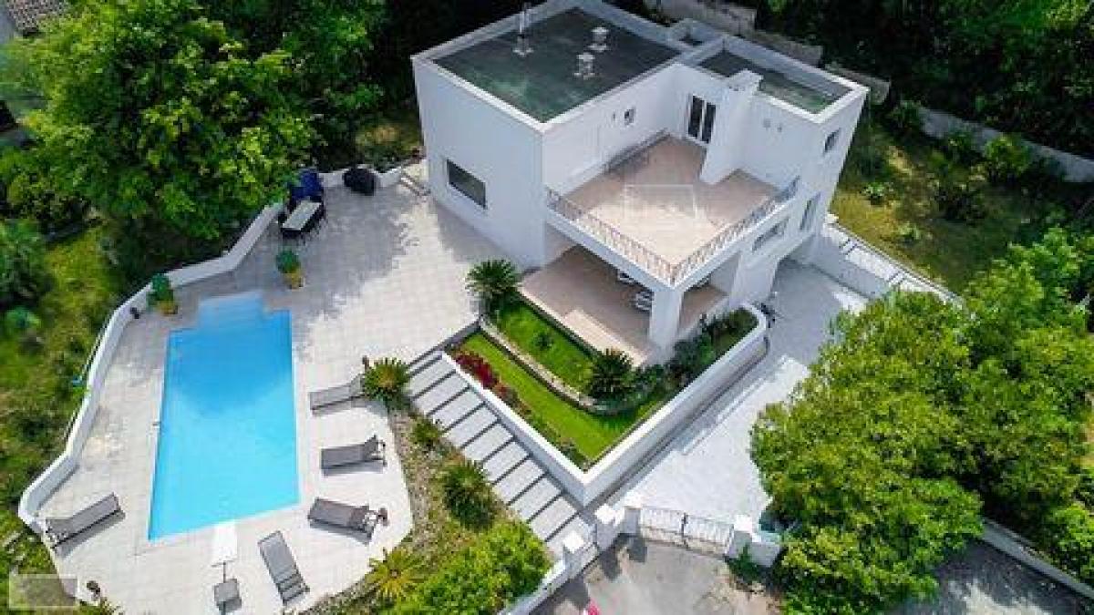 Picture of Home For Sale in Toulon, Provence-Alpes-Cote d'Azur, France