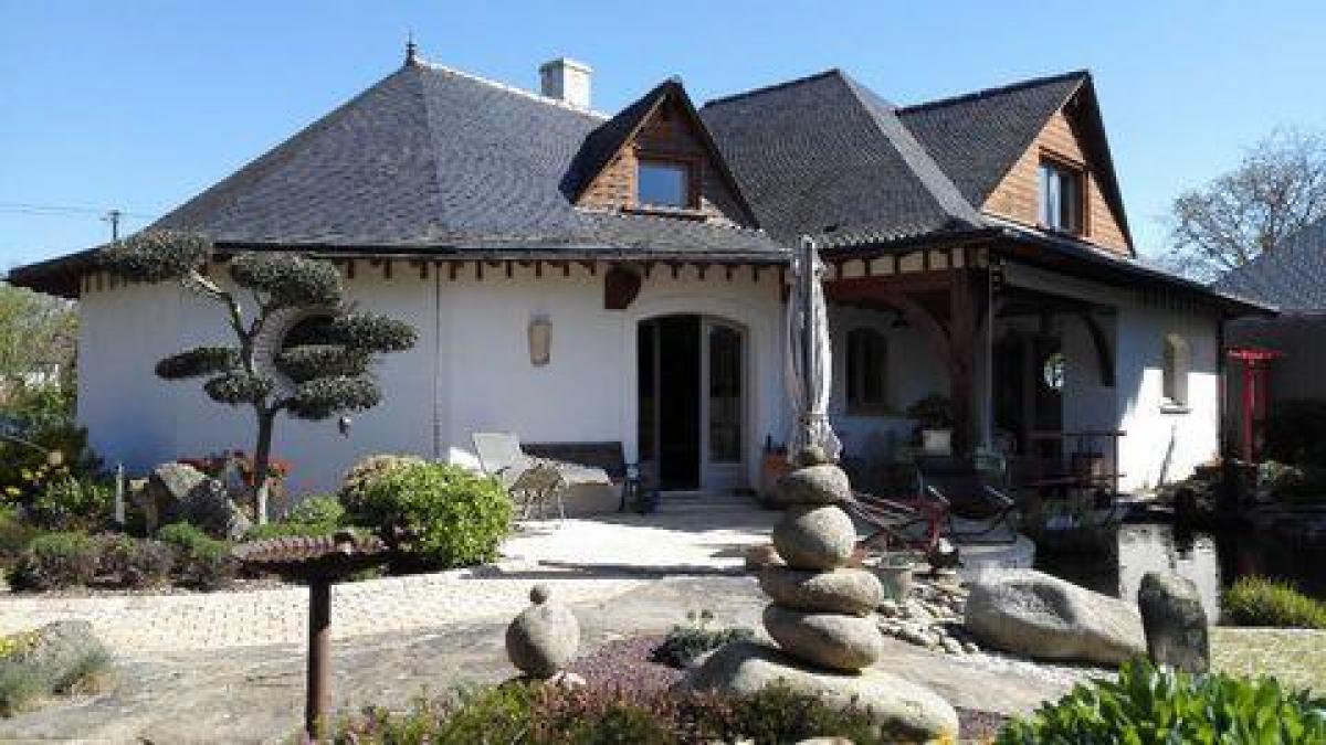 Picture of Home For Sale in La Gacilly, Bretagne, France