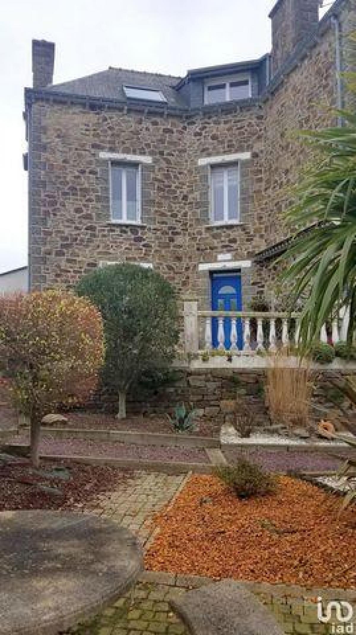 Picture of Home For Sale in Lamballe, Bretagne, France