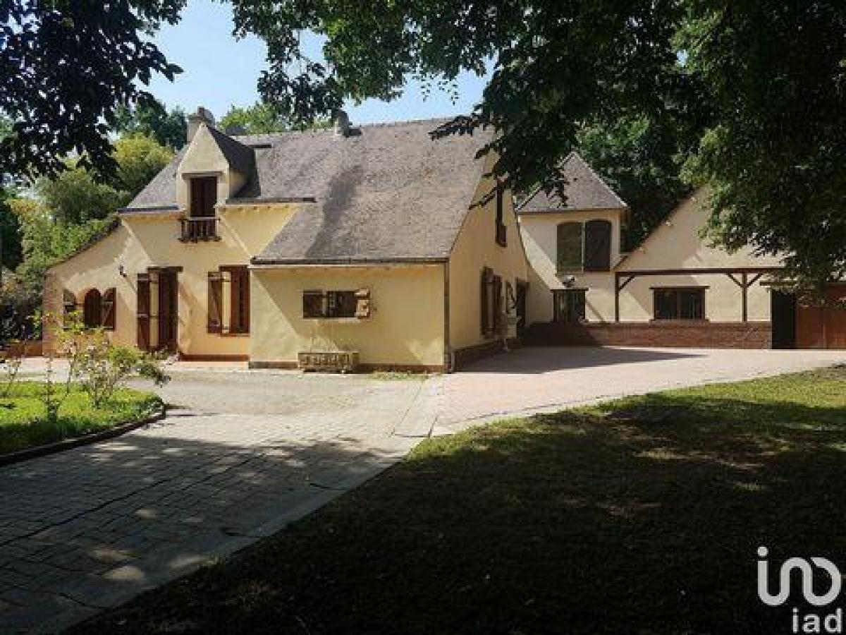 Picture of Home For Sale in Montargis, Centre, France