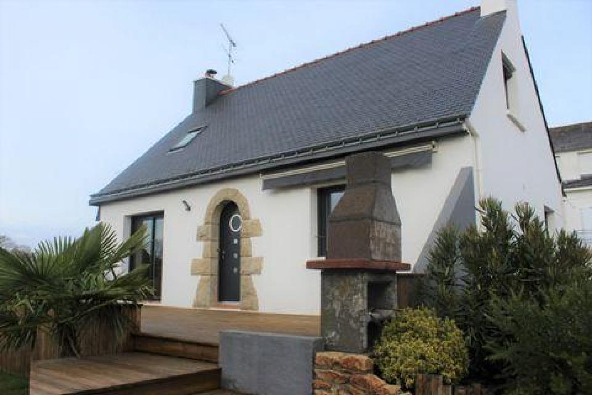 Picture of Home For Sale in Pontivy, Bretagne, France