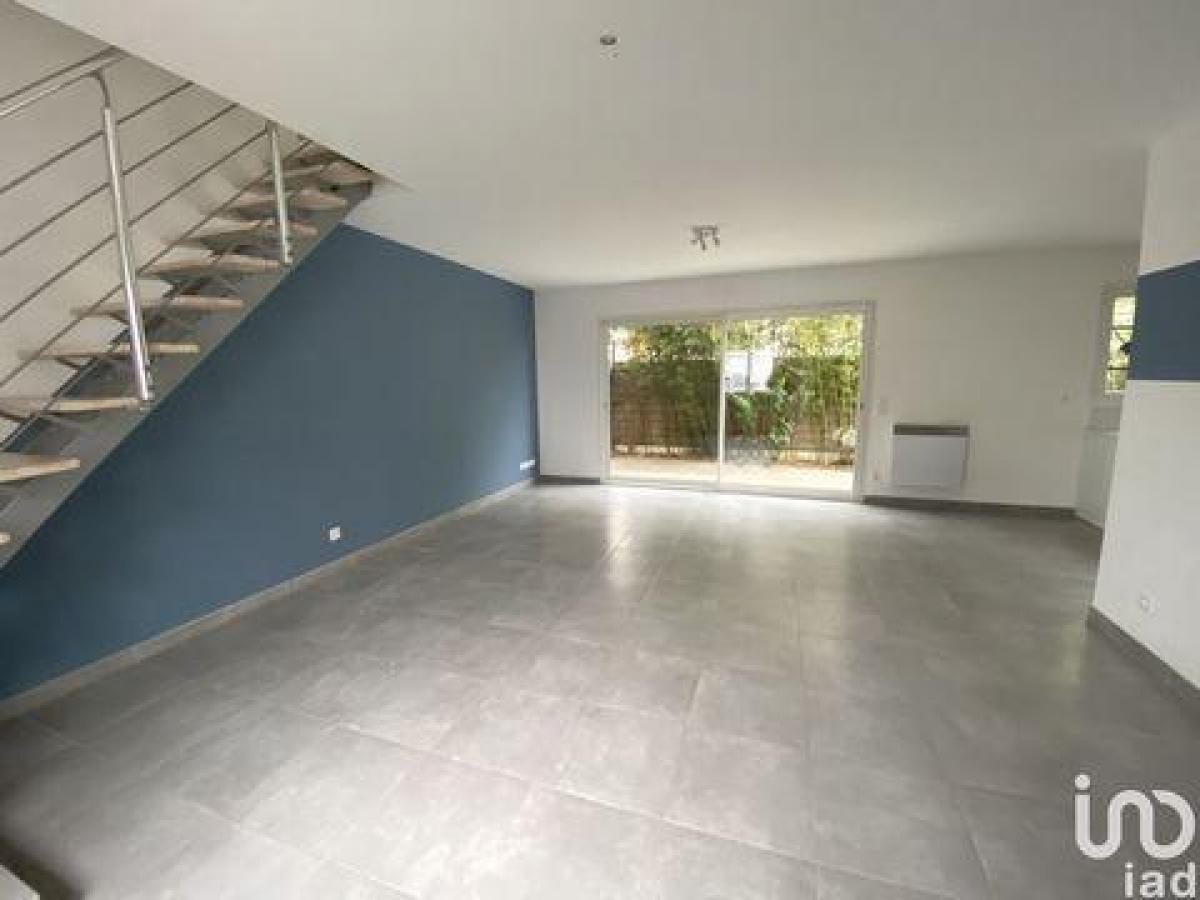 Picture of Home For Sale in Mios, Aquitaine, France