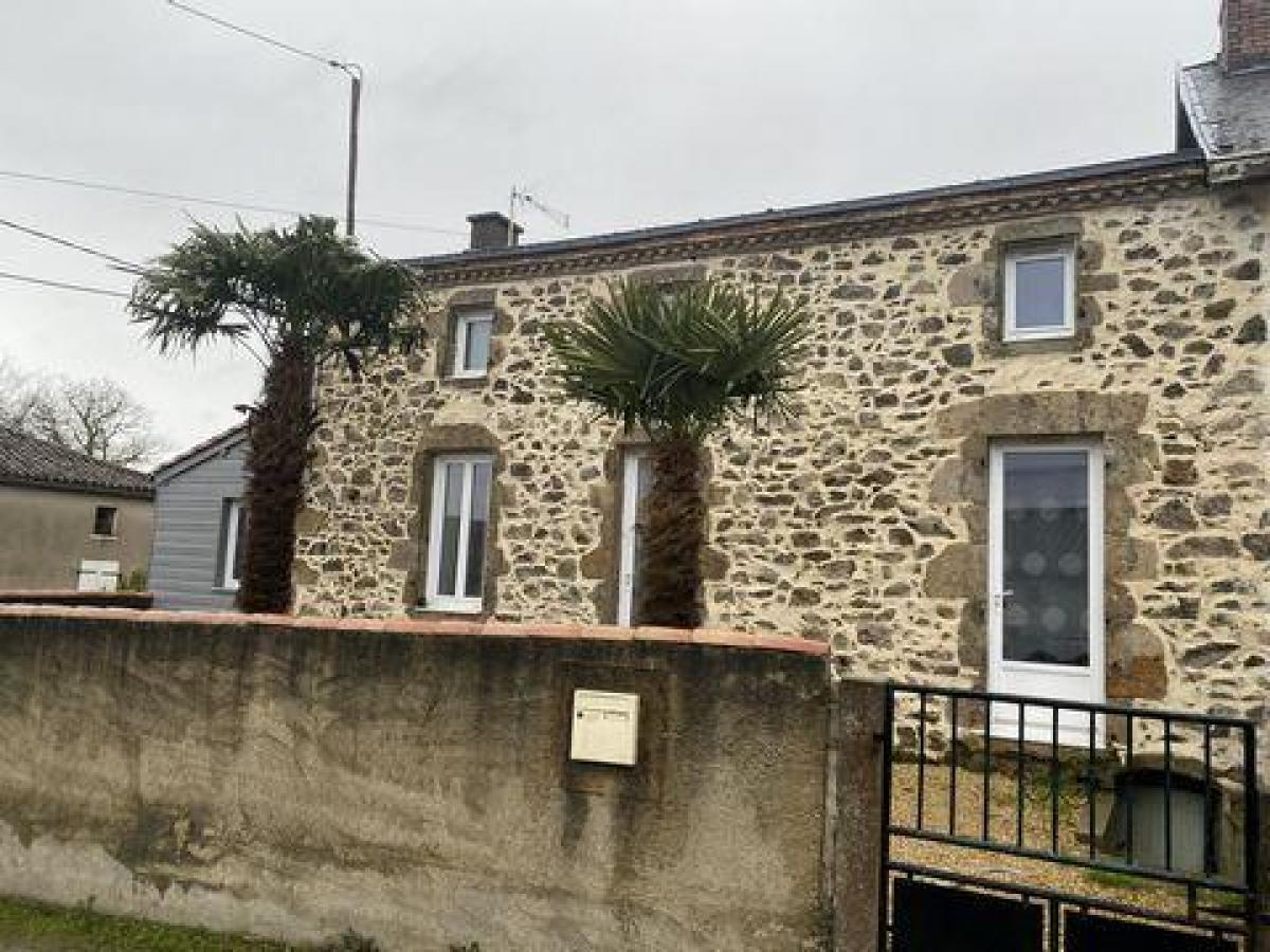 Picture of Home For Sale in Clesse, Poitou Charentes, France