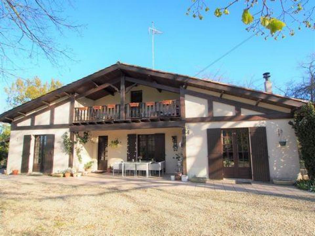 Picture of Home For Sale in Casteljaloux, Aquitaine, France
