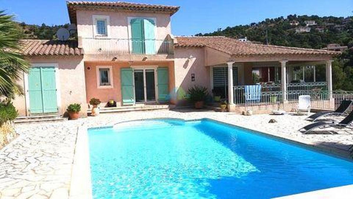 Picture of Home For Sale in Les Issambres, Cote d'Azur, France