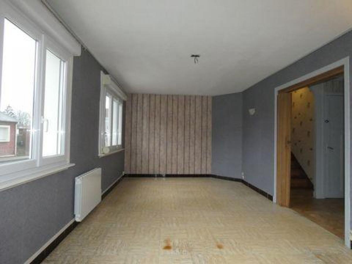 Picture of Home For Sale in Roisel, Picardie, France