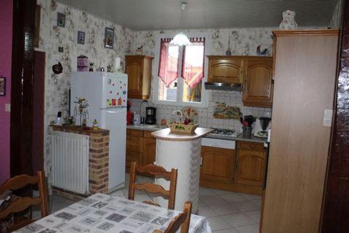 Picture of Home For Sale in Hirson, Picardie, France