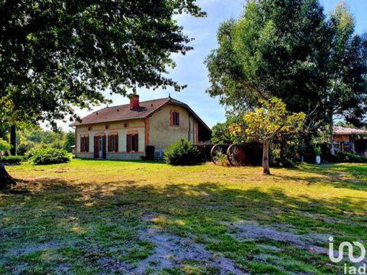 Picture of Home For Sale in Mimizan, Aquitaine, France