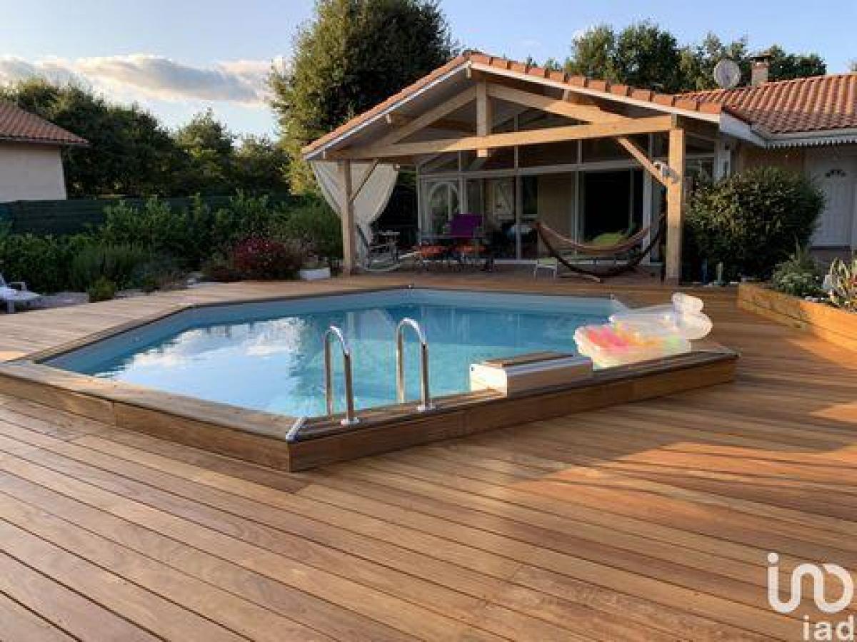 Picture of Home For Sale in Biganos, Aquitaine, France