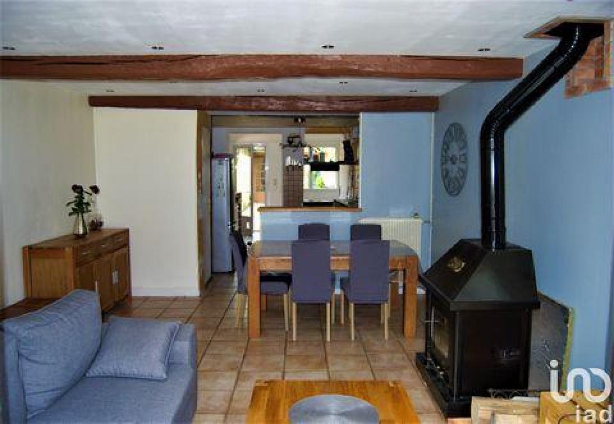 Picture of Home For Sale in Sens, Bourgogne, France