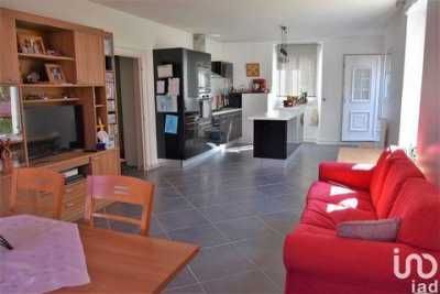 Condo For Sale in Dourdan, France