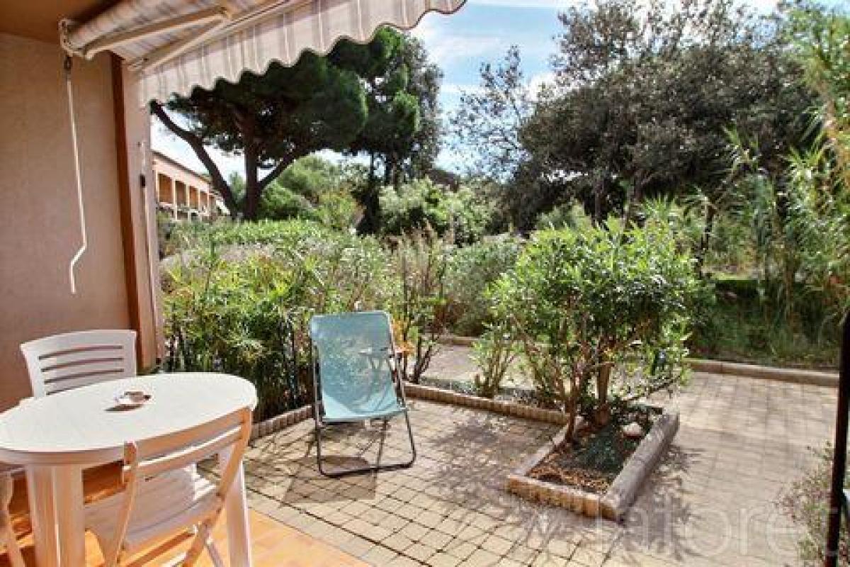 Picture of Apartment For Sale in Hyeres, Cote d'Azur, France