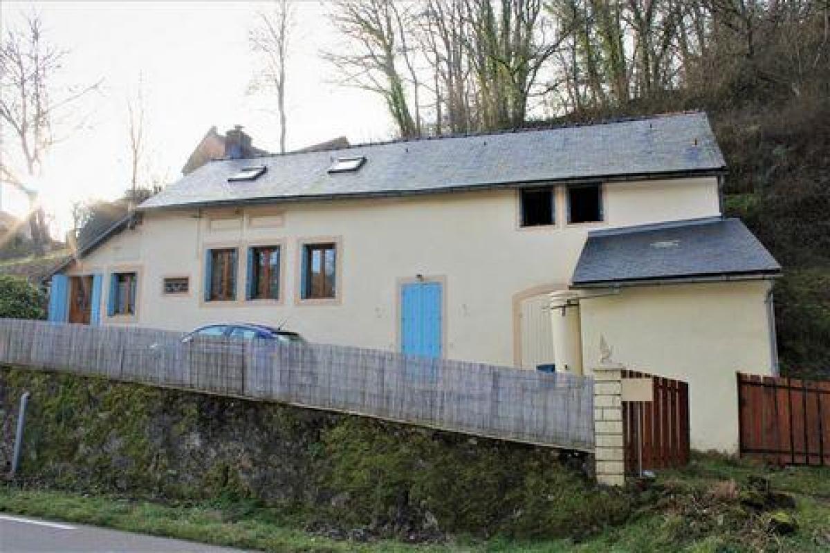 Picture of Home For Sale in Autun, Bourgogne, France