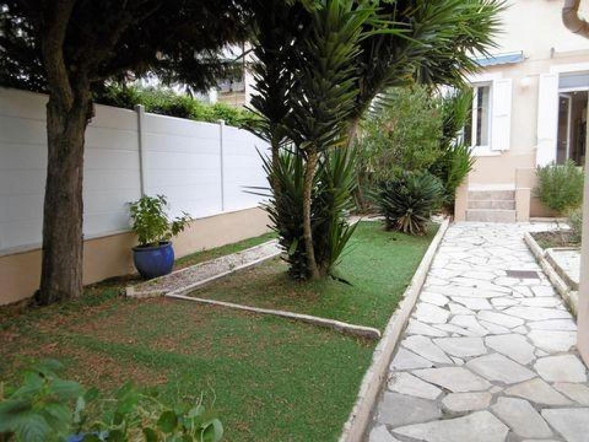 Picture of Home For Sale in Toulon, Provence-Alpes-Cote d'Azur, France
