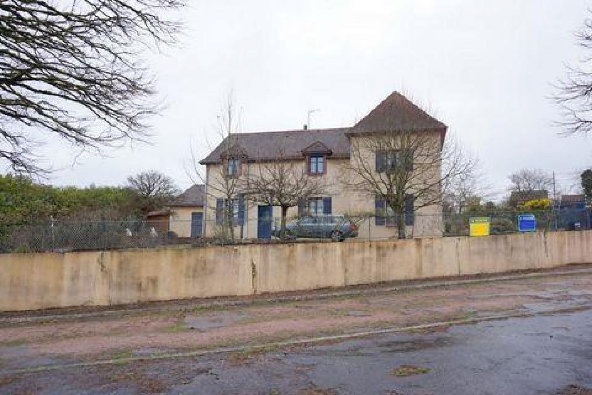Picture of Home For Sale in Saint Honore Les Bains, Bourgogne, France