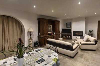 Home For Sale in Arles, France