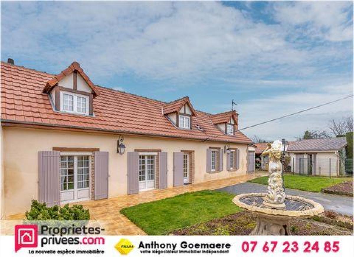 Picture of Home For Sale in Langon, Centre, France