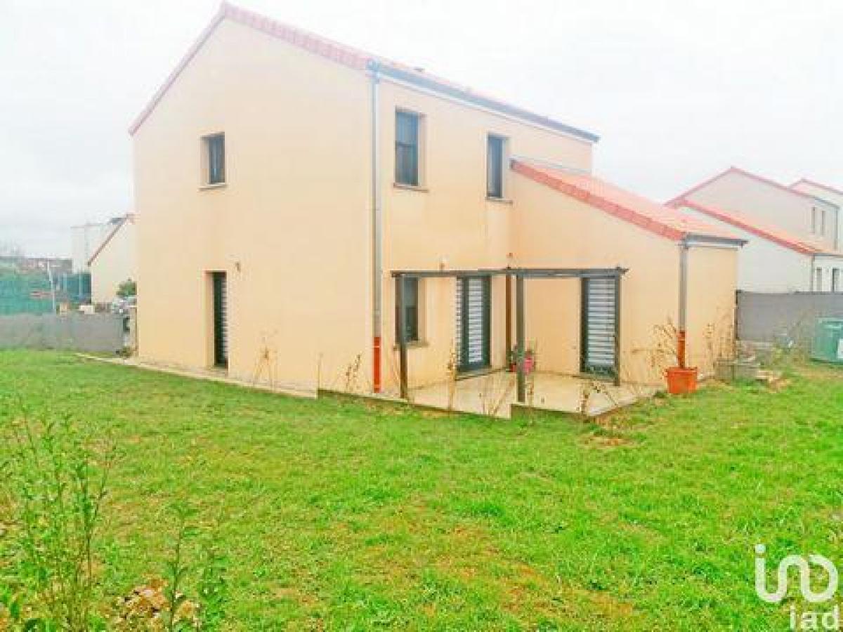 Picture of Home For Sale in Jarny, Lorraine, France